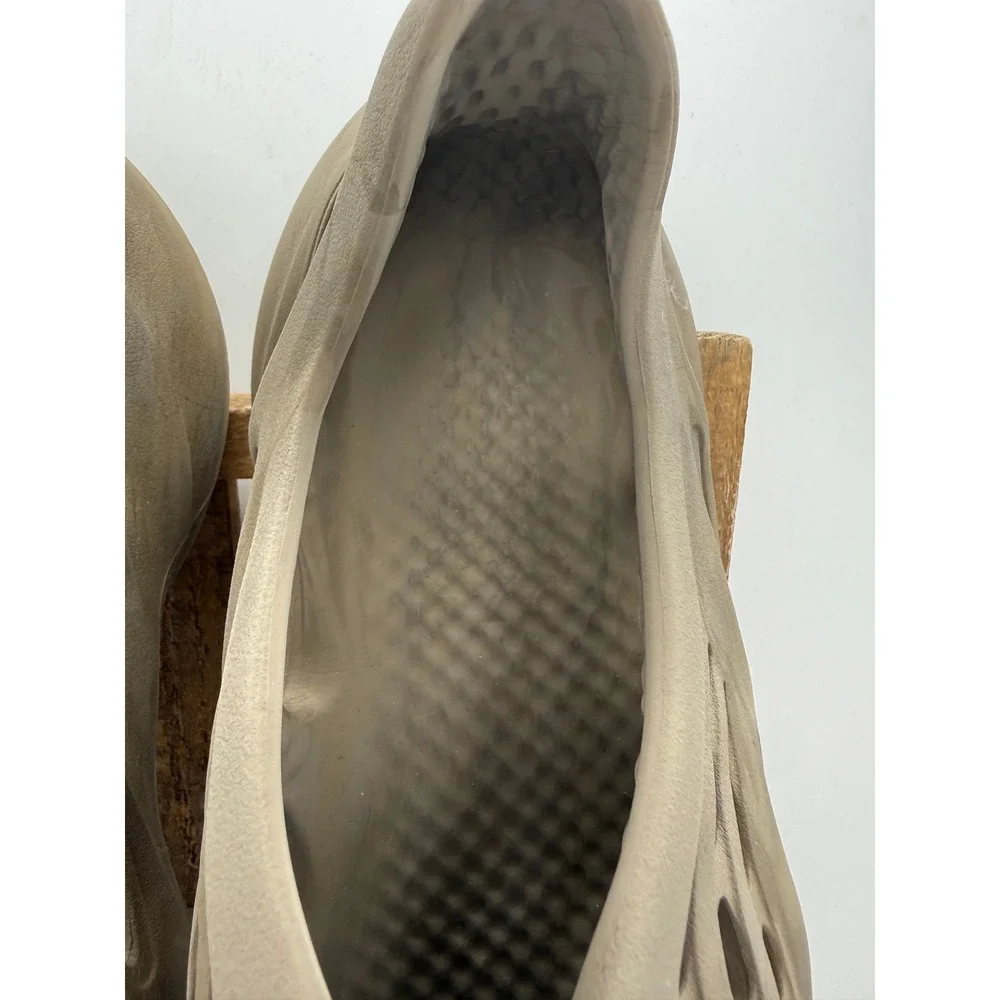Adidas‎ Yeezy Foam Runner Stone Sage GX4472 Tan Marbled Slip On Shoes Mens 12us